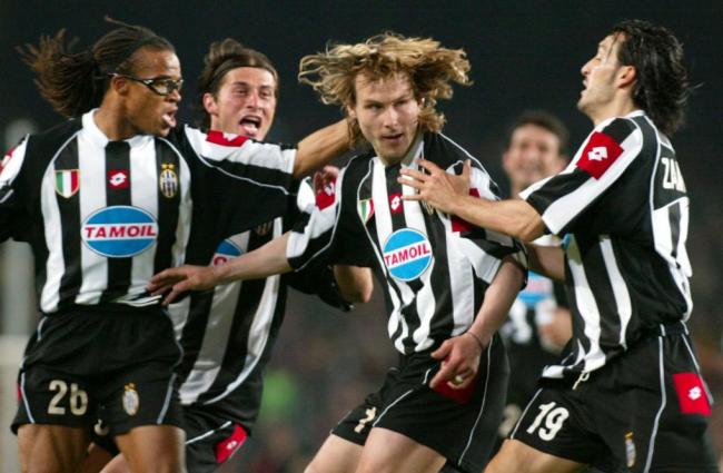 Juventus v skupinách 2000/01